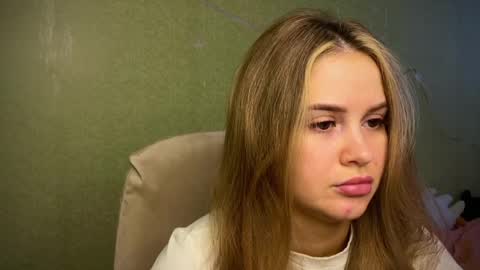 Ilona online show from April 6, 8:48 am