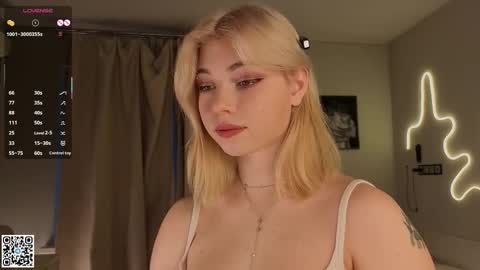 Emilia online show from November 2, 4:23 am