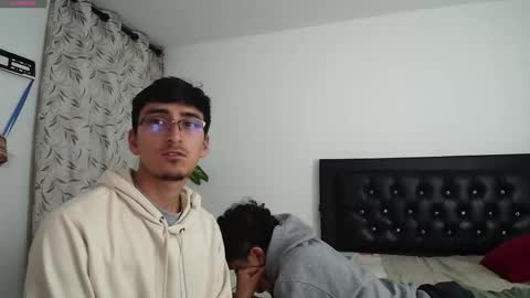 FallGays online show from October 8, 11:32 pm