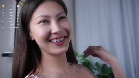 Kim online show from April 5, 3:42 pm