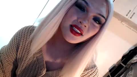 DANIELLA - DONT FORGET TO GIVE ME A THUMBSU UP online show from July 11, 3:59 pm