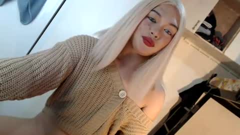 DANIELLA - DONT FORGET TO GIVE ME A THUMBSU UP online show from July 25, 11:02 pm