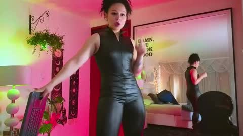 Farah online show from November 26, 12:24 pm