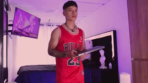 farid_jake_ online show from September 30, 8:19 pm