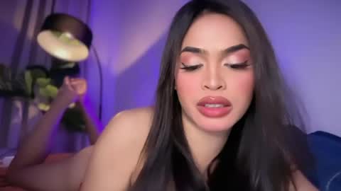 farrahmoanx online show from June 17, 6:13 pm