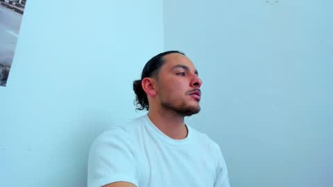 favid95 online show from April 21, 1:42 am