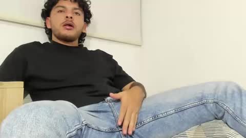 favid95 online show from February 22, 1:22 am