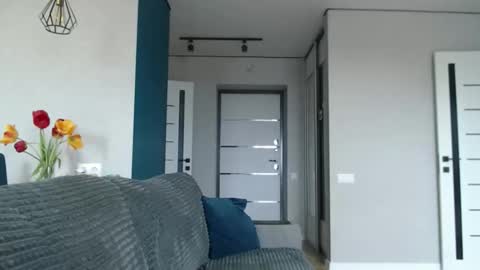 favoriteyour online show from April 30, 6:29 am