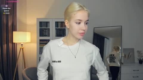 Emma online show from January 10, 7:58 am