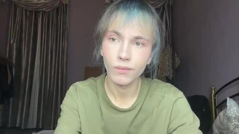 Mark online show from October 21, 3:48 pm