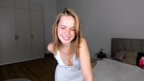 Daniela online show from September 12, 6:59 am