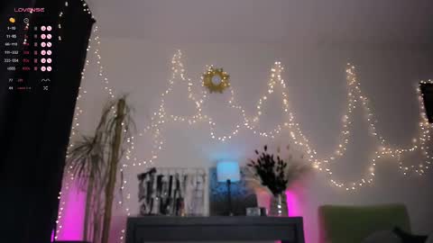 Fely online show from February 26, 10:47 pm