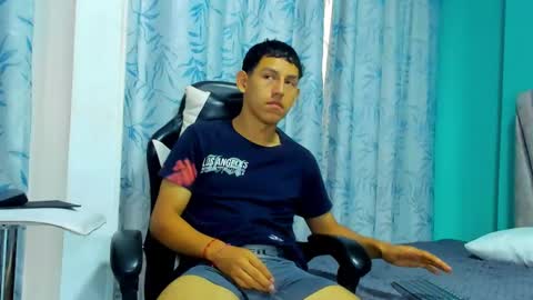 felipehot_gonzales online show from September 28, 12:36 pm