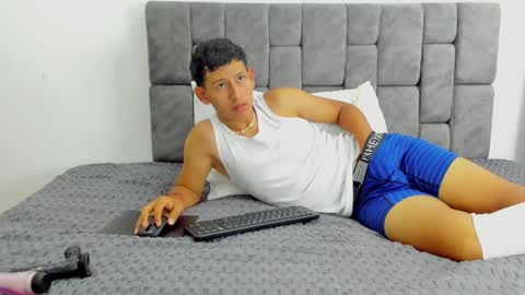 felipehot_gonzales online show from October 9, 7:41 pm