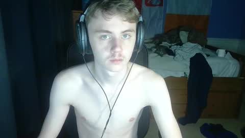 femboyangel online show from January 27, 3:15 am