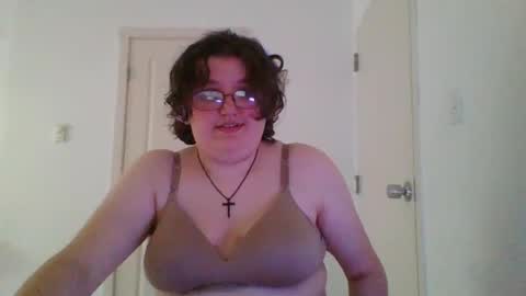 femcelsam online show from August 3, 1:51 am