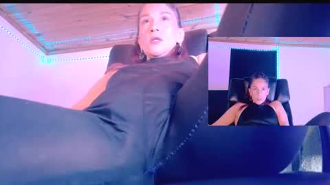 stefannia online show from November 9, 2:48 am