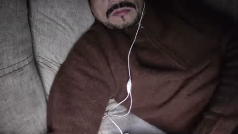 fernand89 online show from January 19, 6:42 am