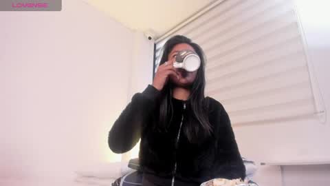 fernanda_liie_ online show from June 18, 1:05 pm