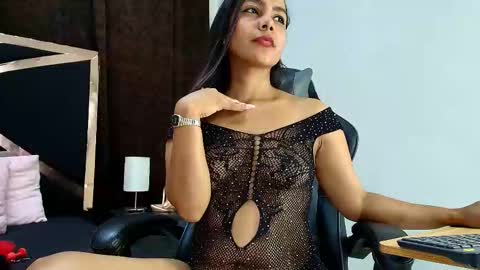 Fernandabrown s online show from October 12, 7:12 am