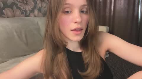 Lisa online show from April 25, 11:12 am