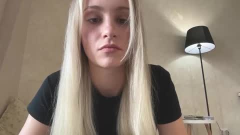 Lisa online show from September 18, 7:01 am