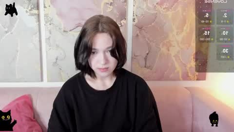 fiamoory online show from June 11, 1:49 am