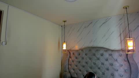   online show from February 11, 11:58 am