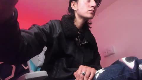   online show from March 2, 7:02 pm