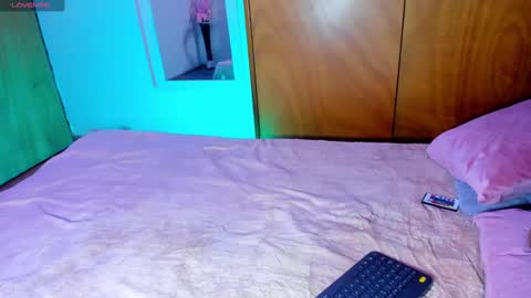 Ana online show from February 16, 7:27 pm