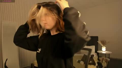 Filla online show from April 23, 11:18 am