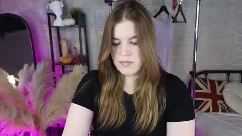 Kim  online show from October 21, 8:19 am