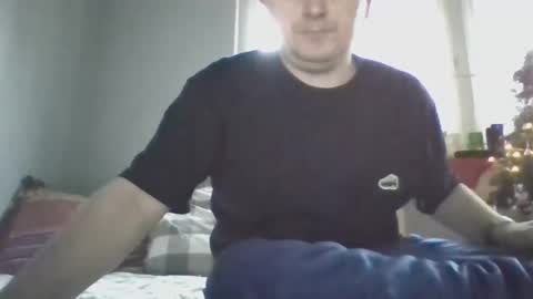 filipek757 online show from December 25, 1:51 pm