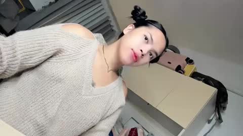 Sandy online show from December 7, 11:12 am