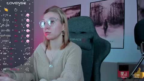 Snapshot of filipinaadams chatting on February 20, 8:39 am cap and Lana  online show from February 20, 8:39 am