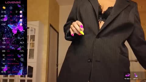 Lady online show from September 20, 9:40 pm