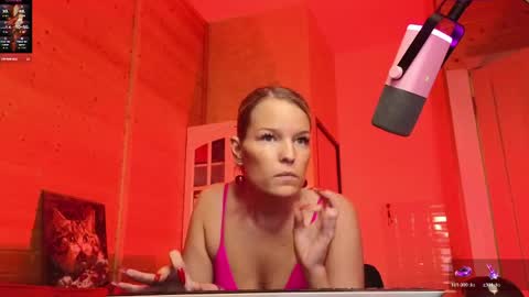 Lady online show from April 22, 7:10 pm