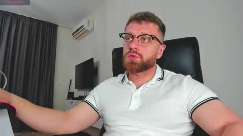 FindomGuyXXX online show from March 4, 11:07 am