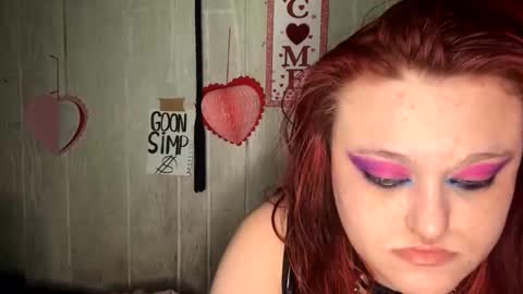 Snapshot of findommefoxi chatting on February 2, 6:14 am findommefoxi online show from February 2, 6:14 am