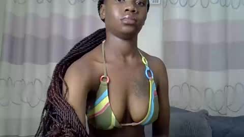 fine_queen12 online show from March 10, 6:38 am