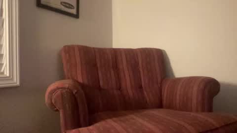 Snapshot of finnabun33 chatting on December 10, 12:39 am Jake I am Bicurious online show from December 10, 12:39 am