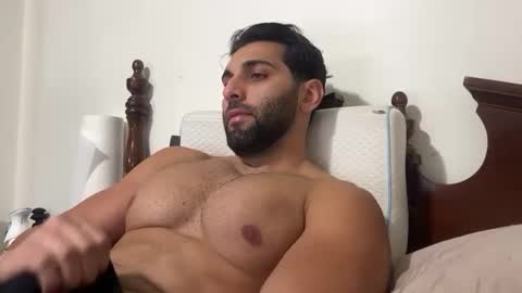 fitcurvyman4fun_69 online show from December 19, 7:42 pm