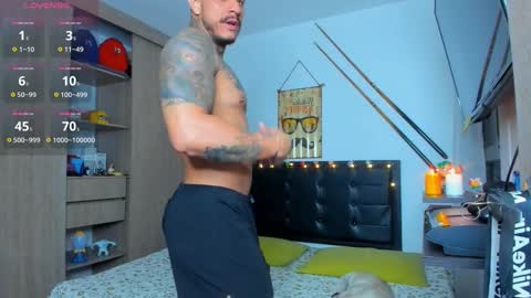 Elias Valencia online show from March 10, 10:50 am