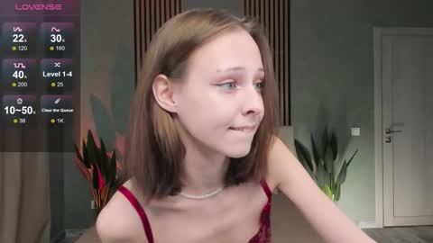 im Linda please give me thumbs up online show from October 20, 10:09 am