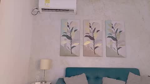 Flavia online show from April 22, 4:03 pm