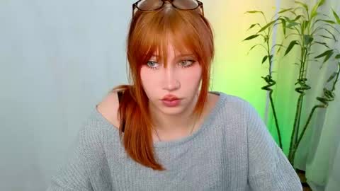 fleur_fox online show from May 28, 9:29 am