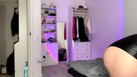 Dasha and Vitalii online show from April 19, 6:10 pm