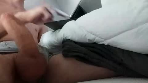 flo187842 online show from November 5, 9:28 pm