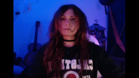 flor3citarockera online show from May 10, 12:39 am