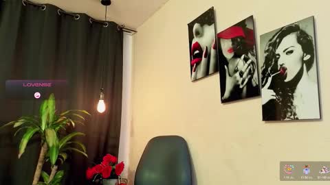 flor_gil online show from November 23, 4:10 am